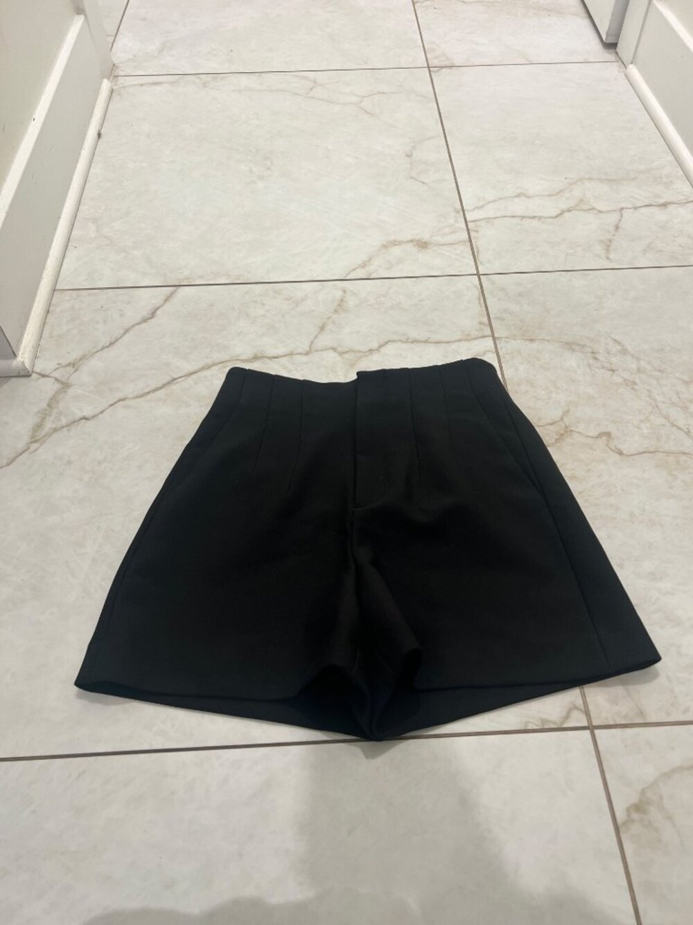 Zara Black High Waisted Pleated Shorts Size XS